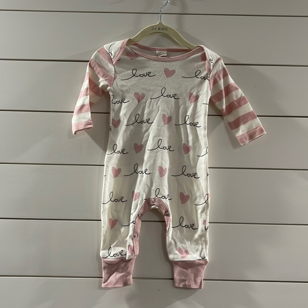 Tesa Babe Onsie 💕 - Picture 2 of 2